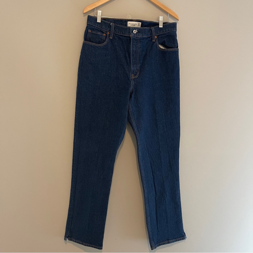 Abercrombie & Fitch 90s Straight Ultra High Rise Dark Wash Jeans Size 31